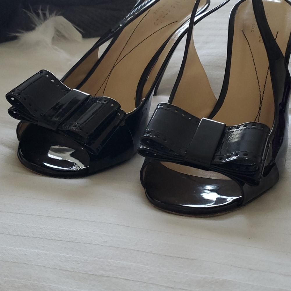 Last Chance. Kate Spade ♠️ sling back heels 👠